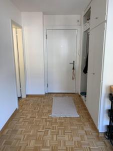 Eingang (Musterfoto)